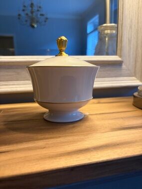 Lenox White and Gold Lidded Sugar Bowl